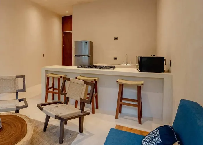 Apartament Stylish 1br Retreat In Holistika With Private Pool *
